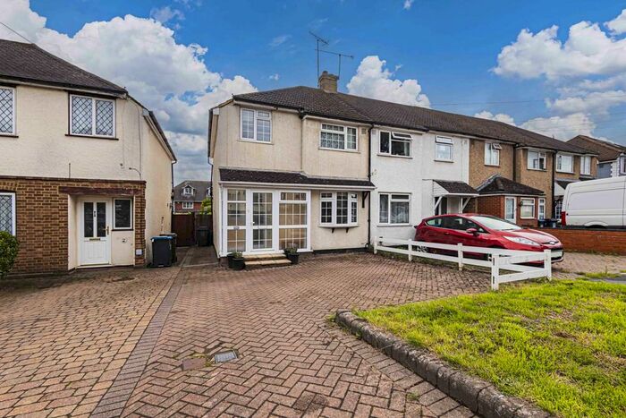 3 Bedroom End Of Terrace House To Rent In Belswains Lane, Hemel Hempstead, HP3