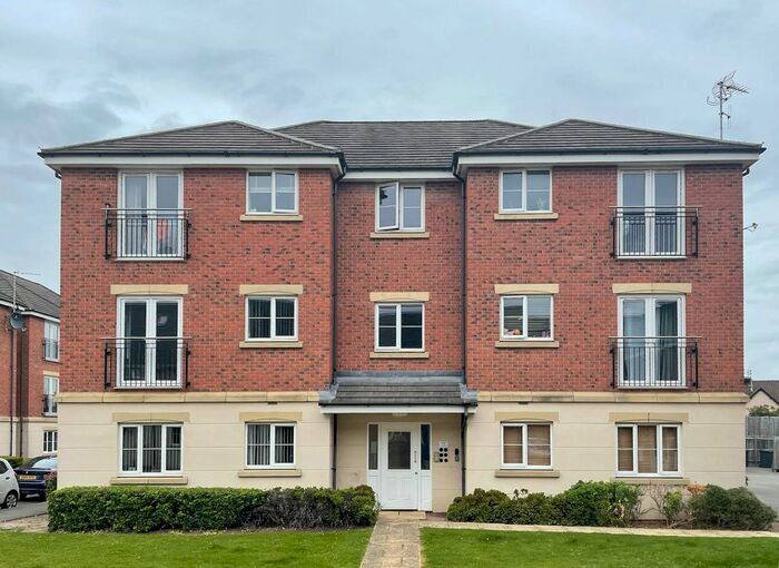 2 Bedroom Flat To Rent In Hickling Close, Long Eaton, Nottingham, NG10