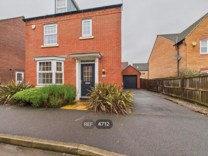 4 Bedroom Detached House To Rent In Latin Grove, Hucknall, Nottingham, NG15