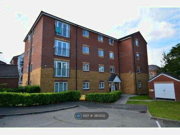 2 Bedroom Flat To Rent In Keane Court, Manchester, M8