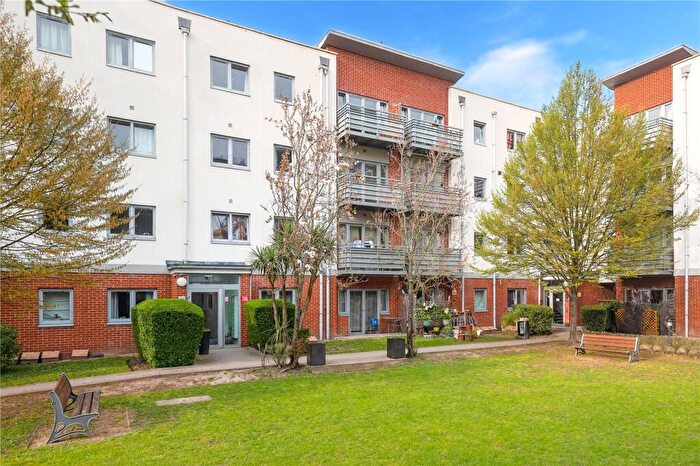 2 Bedroom Flat For Sale In Hawker Place, Walthamstow, London, E17