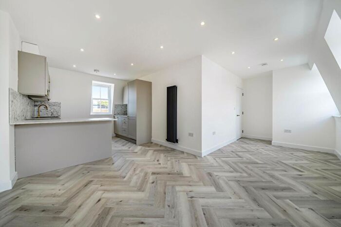 2 Bedroom Flat To Rent In Lion Road, Bexleyheath, DA6