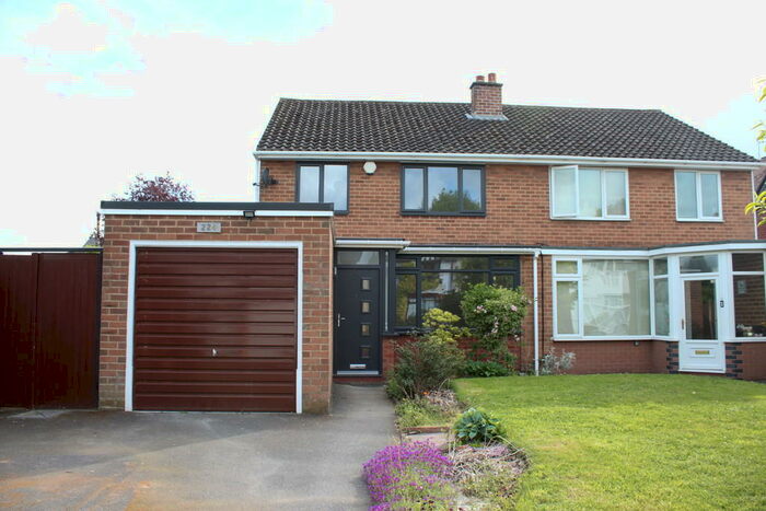 3 Bedroom Semi-Detached House To Rent In Longmore Road, Shirley, B90