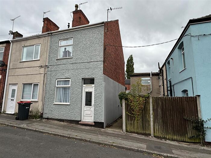 2 Bedroom End Of Terrace House To Rent In Fishers Street, Kirkby-In-Ashfield, Nottingham, NG17