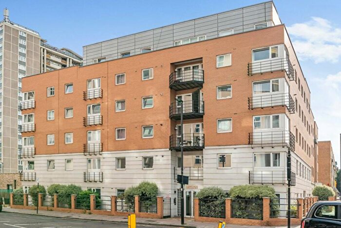 1 Bedroom Flat For Sale In Moreland Street, Clerkenwell, EC1V