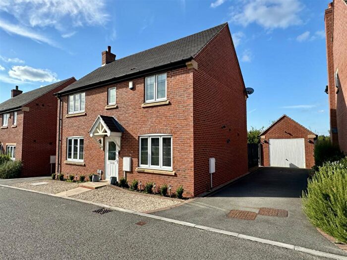 4 Bedroom Detached House For Sale In Buttercup Close, Lutterworth, LE17