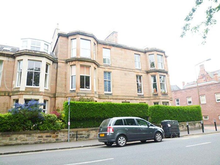 3 Bedroom Flat To Rent In Sciennes Road, Edinburgh, Midlothian, EH9