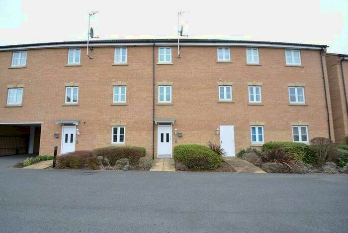 2 Bedroom Apartment For Sale In Hargate Way Hampton Hargate, Peterborough, PE7