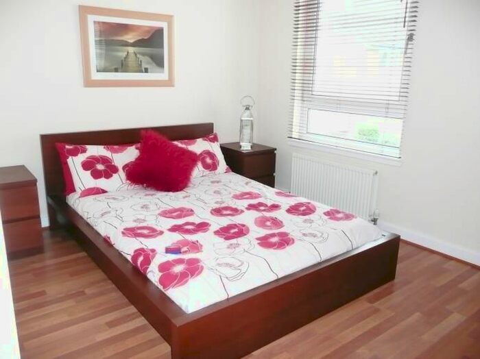 2 Bedroom Flat To Rent In Stenhouse Gardens, Stenhouse, Edinburgh, EH11