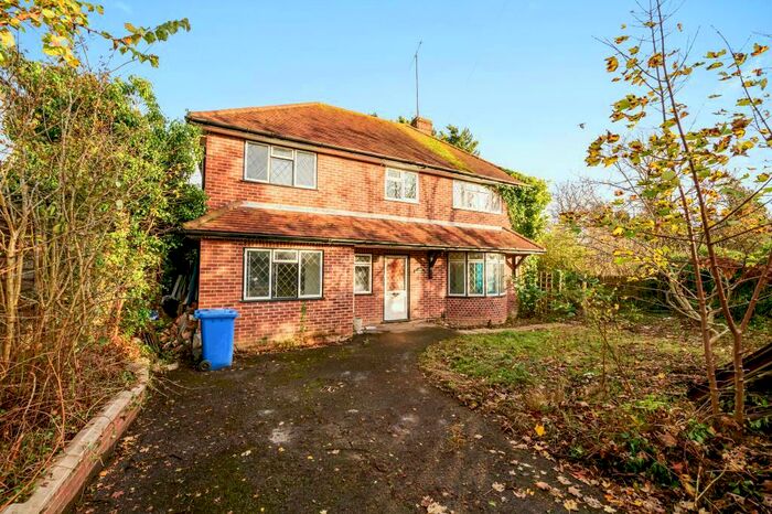 4 Bedroom Detached House To Rent In Maidenhead, Berkshire, SL6