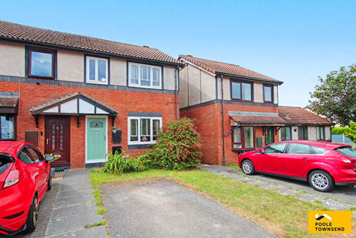 3 Bedroom Semi-Detached House For Sale In Solway Drive, Walney, Barrow-in-furness, LA14