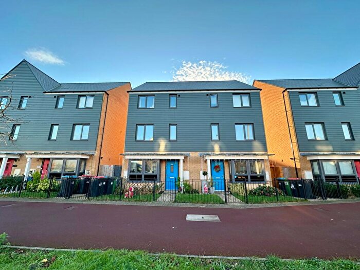 4 Bedroom Semi-Detached House For Sale In Fen Street, Brooklands, Milton Keynes, MK10