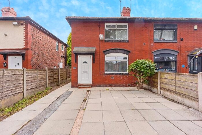 2 Bedroom Semi-Detached House To Rent In Broadbent Avenue, Ashton-Under-Lyne, OL6