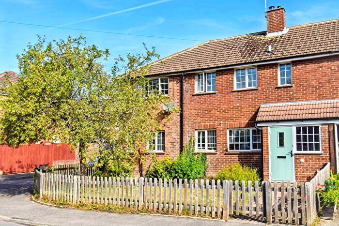 4 Bedroom Semi-Detached House For Sale In Castle Drive, Kemsing, Sevenoaks, TN15