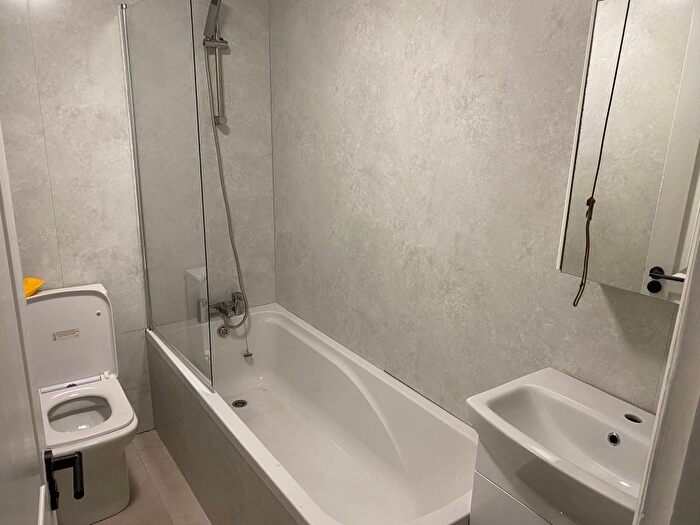 1 Bedroom Terraced House To Rent In Elderton Road, London, SE26
