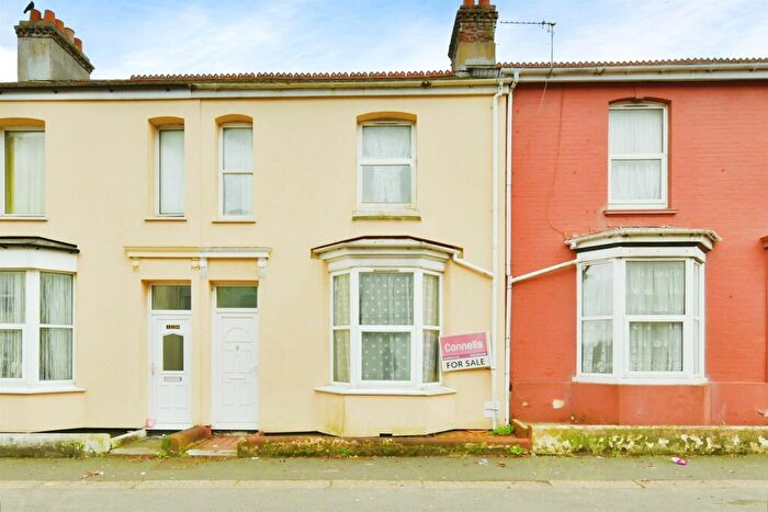 3 Bedroom Terraced House For Sale In Embankment Road, Plymouth, PL4