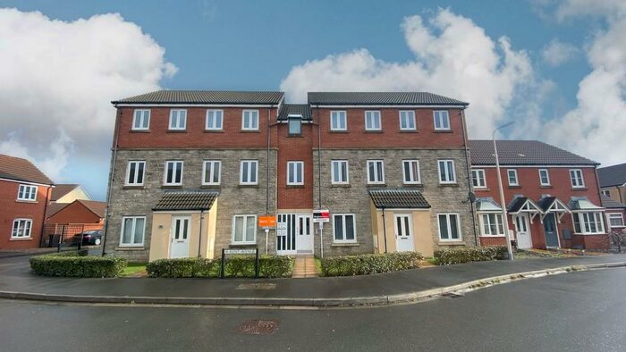 2 Bedroom Apartment To Rent In Kent Avenue, West Wick, BS24