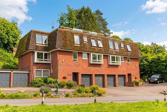 2 Bedroom Flat For Sale In Priory Road, Forest Row, RH18