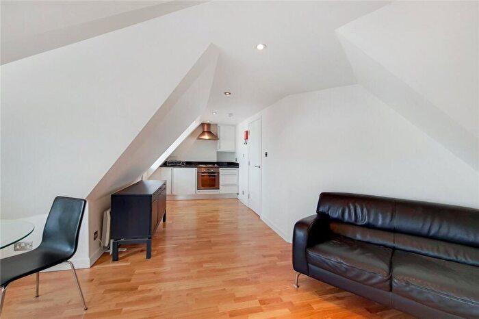 1 Bedroom Apartment To Rent In High Street, Hampstead, NW3