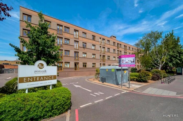 2 Bedroom Flat To Rent In London Road, Cheam, Sutton, SM3