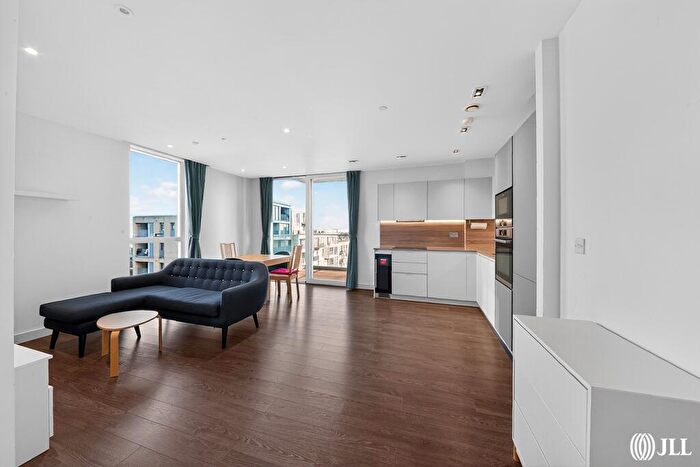 2 Bedroom Apartment To Rent In Kingly Building, N4