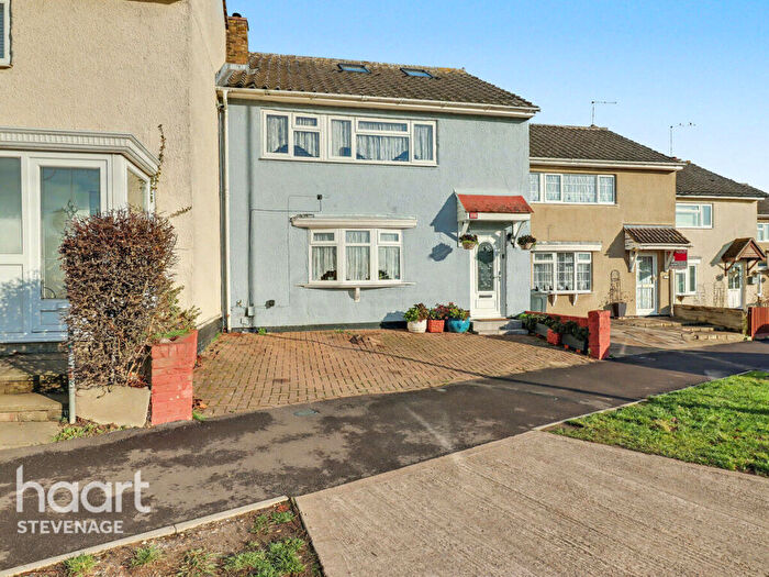 4 Bedroom Terraced House For Sale In Chells Way, Stevenage, SG2