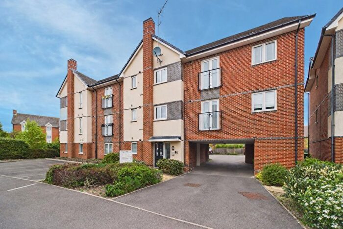 1 Bedroom Flat For Sale In Fullbrook Avenue, Spencers Wood, Reading, Berkshire, RG7