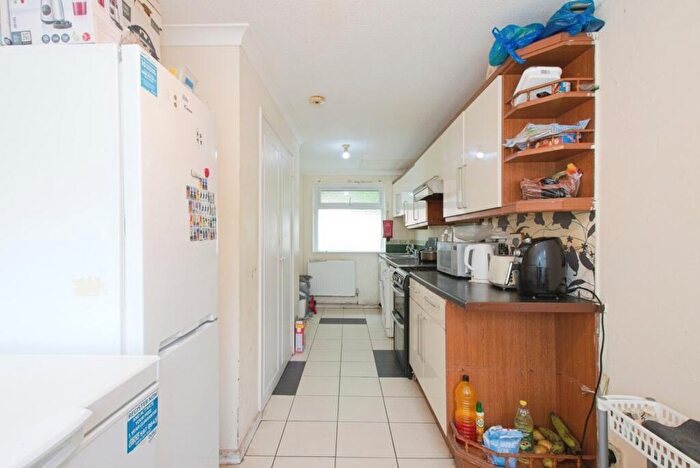 2 Bedroom Terraced House For Sale In Wren Path, London, SE28