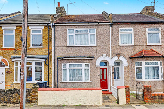 3 Bedroom House For Sale In Uckfield Road, Enfield, EN3