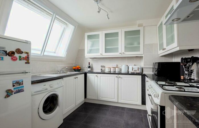 2 Bedroom Apartment To Rent In Cobourg Street, London, NW1
