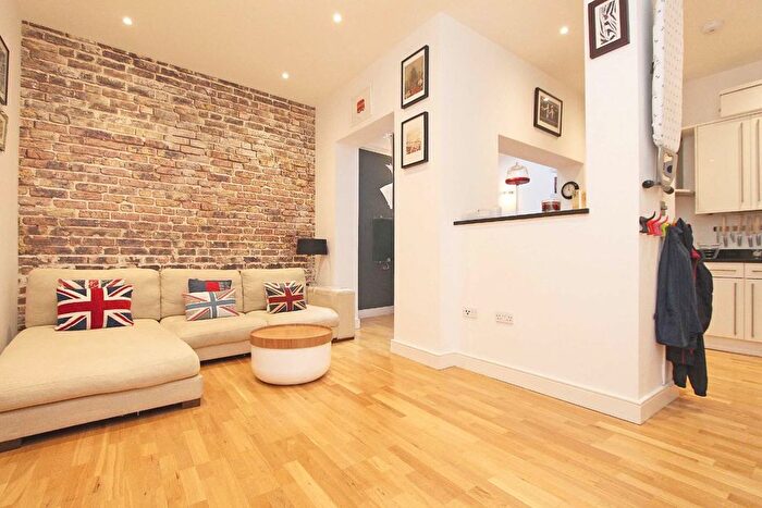 1 Bedroom Flat To Rent In Banner Street, Clerkenwell, EC1Y