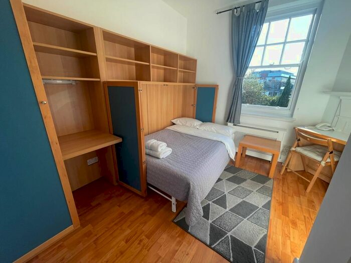 Studio To Rent In Fulham Palace Road, Hammersmith, London, W6