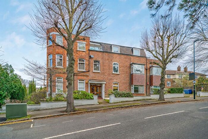 2 Bedroom Flat To Rent In Montpelier Road, Ealing, W5