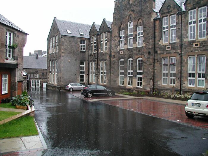 2 Bedroom Flat To Rent In Rodney Street, Edinburgh, EH7