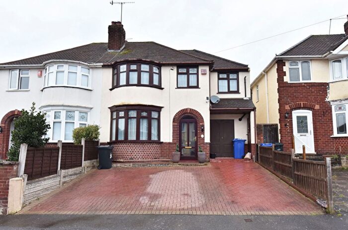 5 Bedroom Semi Detached House For Sale In Wordsley, Windsor Grove, DY8