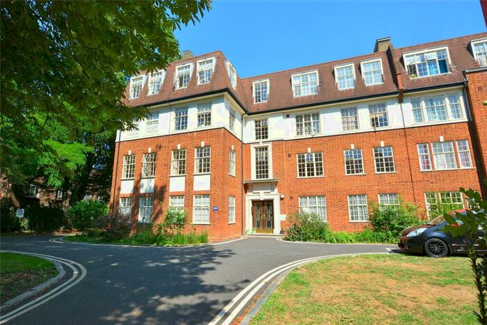 2 Bedroom Apartment To Rent In Belmont Hall Court, Belmont Grove, London, SE13