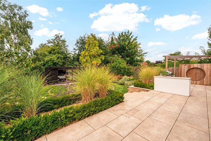 5 Bedroom Detached House For Sale In Sundon Road, Harlington, Dunstable, Bedfordshire, LU5
