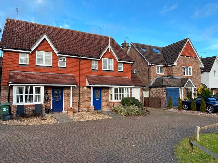 3 Bedroom Property To Rent In Jennings Way, Horley, RH6