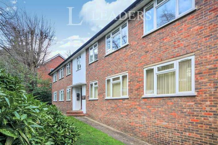 2 Bedroom Flat To Rent In Beechbrook House, Lubbock Road, Chislehurst, BR7