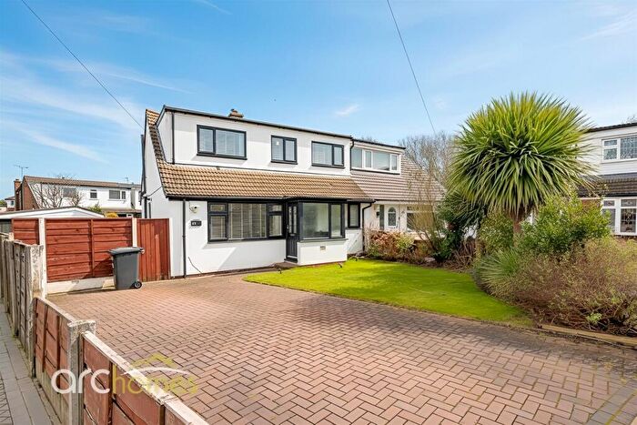 4 Bedroom Semi-Detached House For Sale In Marlborough Road, Atherton, Manchester, M46