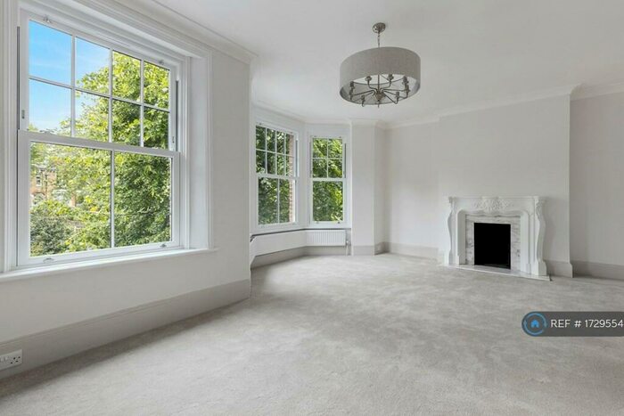 2 Bedroom Flat To Rent In Greenwich/Blackheath, London, SE3