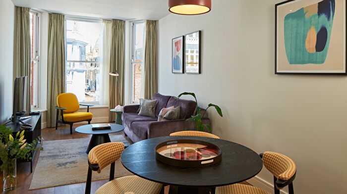 2 Bedroom Flat To Rent In Harrington Road, South Kensington, London, SW7