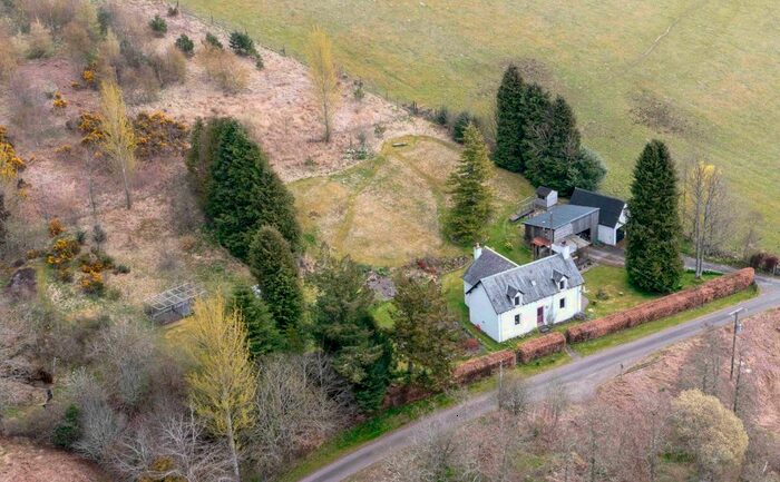 3 Bedroom Detached House For Sale In Shenval Cottage, Bankfoot, Perthshire, PH1
