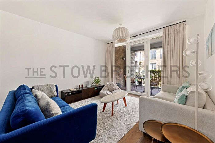 2 Bedroom Flat To Rent In Smeed Road, Hackney, E3