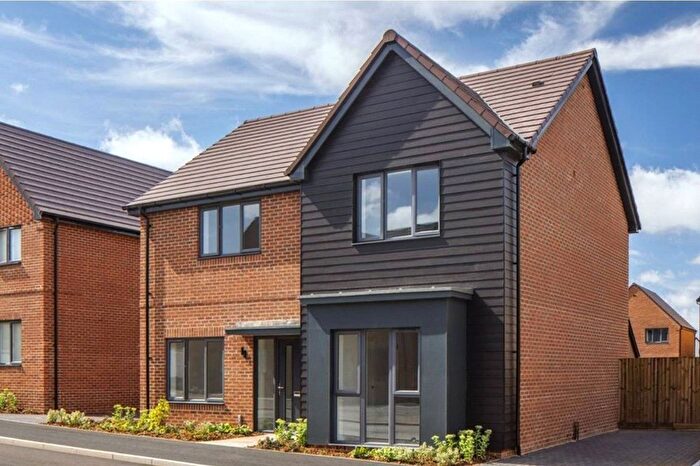 4 Bedroom Detached House For Sale In Buckler's Park, Crowthorne, Berkshire, RG45