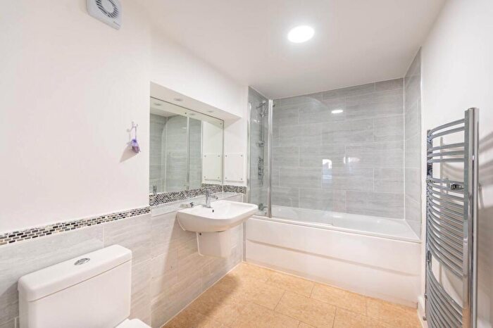 3 Bedroom House To Rent In Maple Mews, Maida Vale, London, NW6