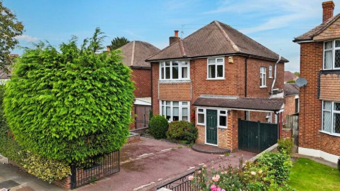 3 Bedroom Detached House For Sale In Park Way, Maidstone, ME15