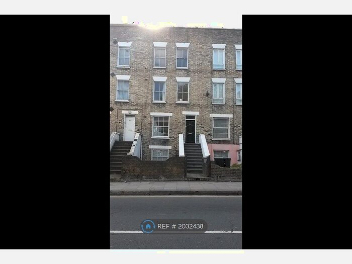 2 Bedroom Maisonette To Rent In Hornsey Road, London, N19