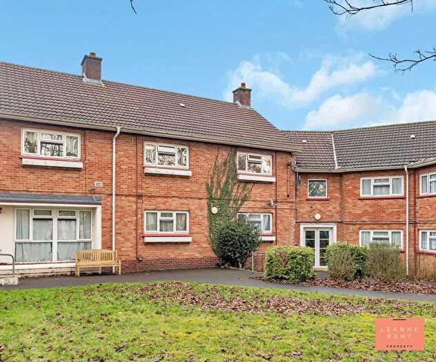 3 Bedroom Flat For Sale In Oak House, Hollybush Estate, Cardiff, CF14