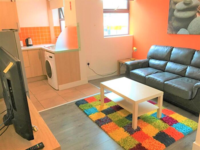 2 Bedroom Apartment To Rent In Flat B Porterbrook Apartments, Broomhall Street, S3